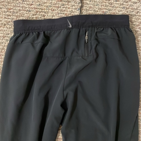 Nike drifit training pants men’s medium tighter style fit - Picture 10 of 10